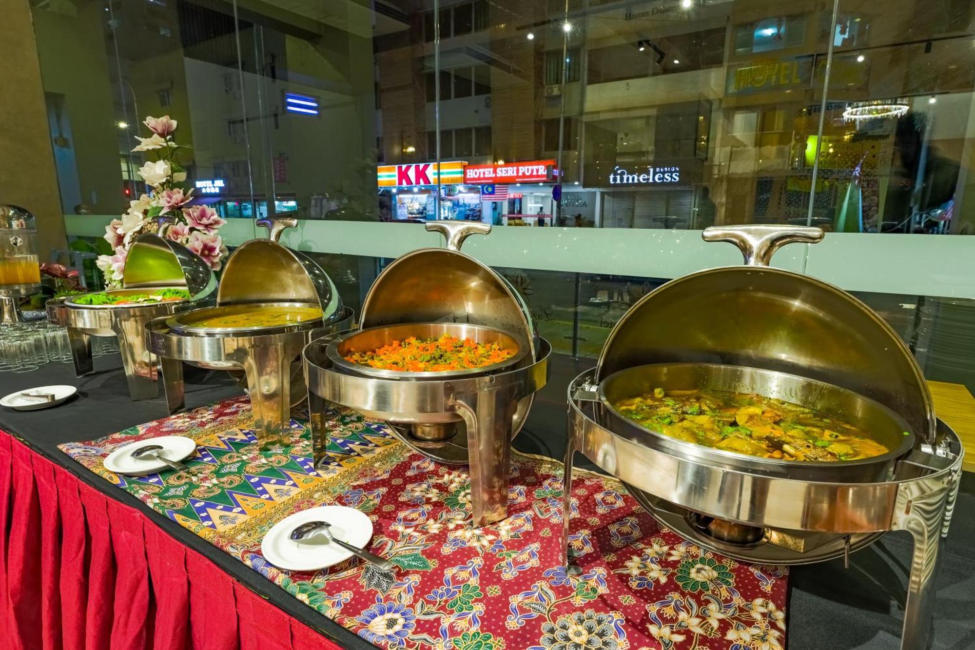 Lazdana Hotel Kuala Lumpur — Photos 2